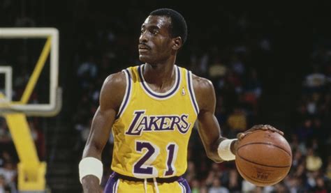 Former ‘Showtime’ Lakers defensive star Michael Cooper elected .